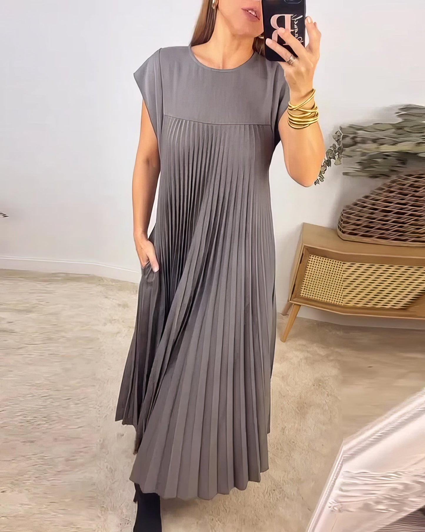 VESTIDO PLISADO SIN MANGAS